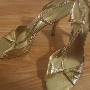 Bcbg max azria gold snakeskin heels 7.5